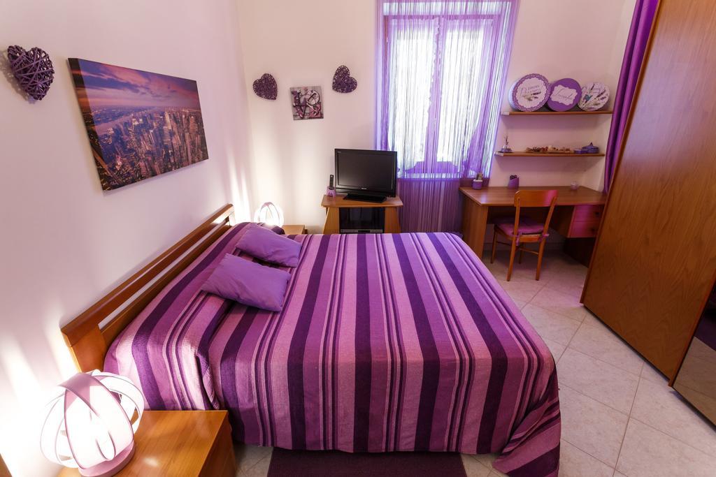 L'Aurora Viola Panzió Carbonia Kültér fotó