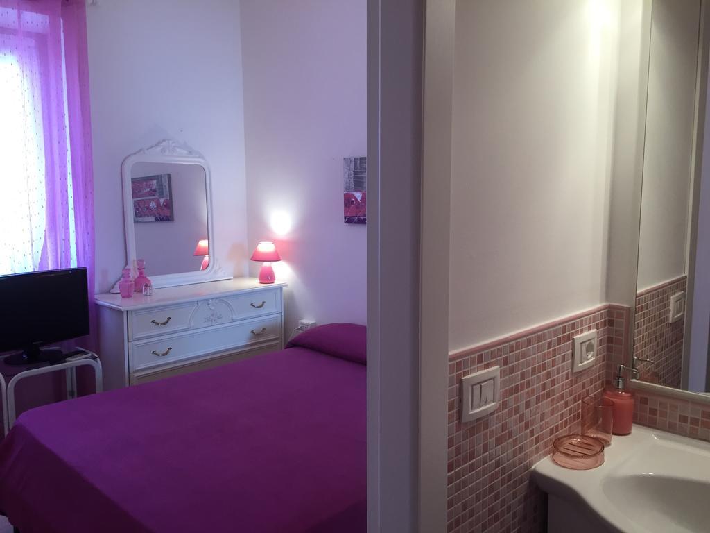 L'Aurora Viola Panzió Carbonia Kültér fotó